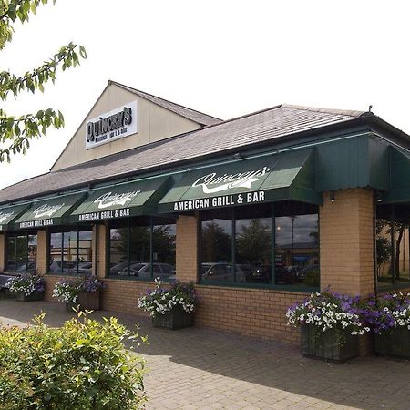 Premier Inn Bristol Filton Exteriör bild