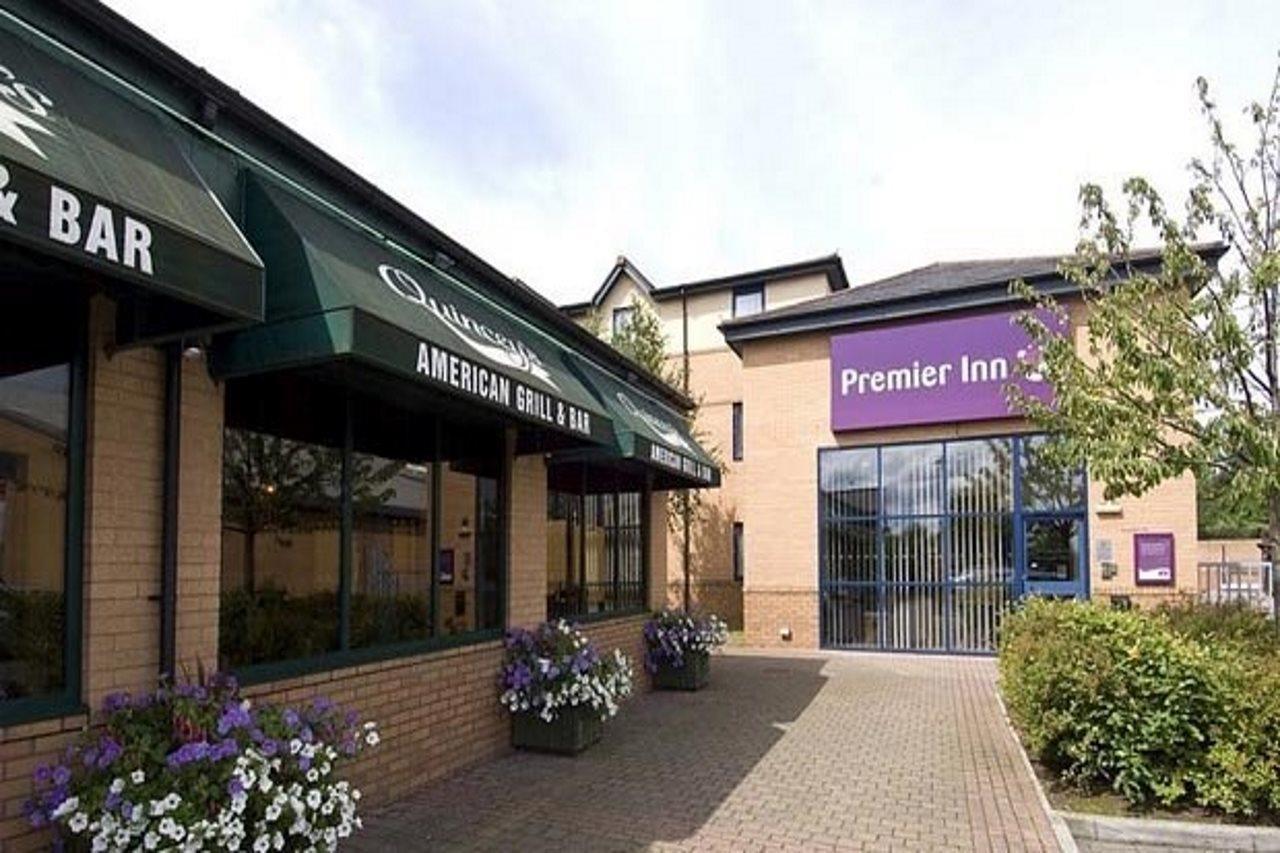 Premier Inn Bristol Filton Exteriör bild